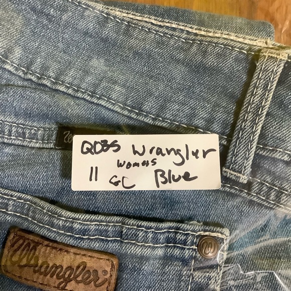 Wrangler Mae Mid-rise Flare Jeans Sz 11 Length 32 - Picture 10 of 10